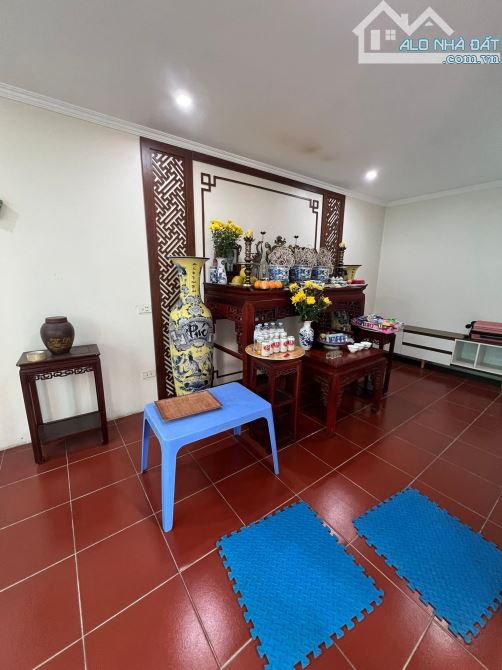 CHỈ 200 TRIỆU/M2 NHÀ MẶT PHỐ ĐÊ LA THÀNH ĐỐNG ĐA, 72 M, MT 4,2 M, 5 TẦNG NHÀ MỚI