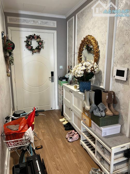 Chính chủ bán căn hộ tòa Park 12 Times city - Lô góc, tặng lại nội thất tiền tỷ.