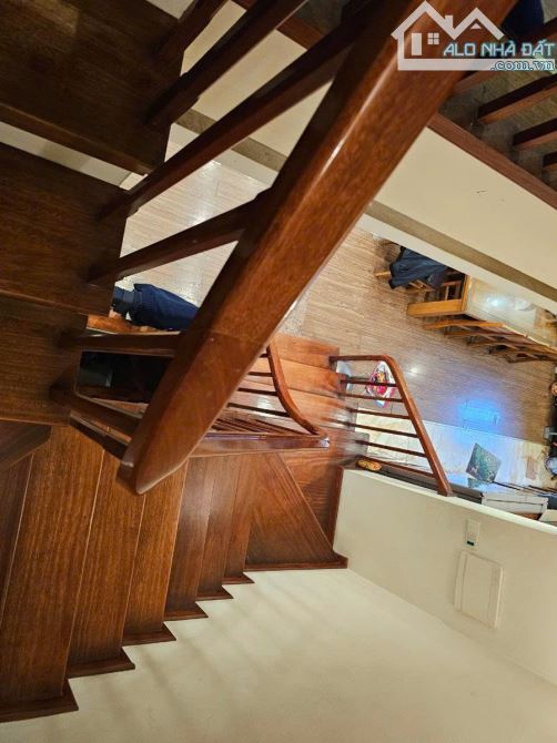 Bán nhà Ngọc Khánh, phân lô ô tô tránh, vài bước chân ra Hồ Giảng Võ, Vin Giảng Võ, 35 tỷ