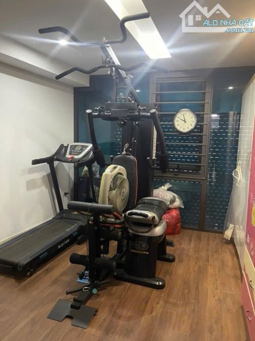 Thái Hà - Mặt ngõ ô tô thông - Vừa ở vừa kinh doanh - Hạ tầng ổn định - An ninh