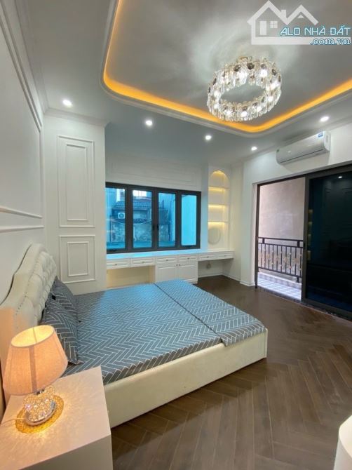 HOA HẬU THUỴ KHUÊ - 68M2 - LÔ GÓC 3 THOÁNG - NGÕ 3M - GẦN HỒ TÂY - FULL NỘI THẤT - Ở NGAY