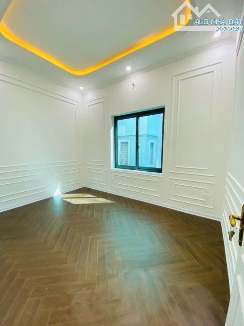 HOA HẬU THUỴ KHUÊ - 68M2 - LÔ GÓC 3 THOÁNG - NGÕ 3M - GẦN HỒ TÂY - FULL NỘI THẤT - Ở NGAY