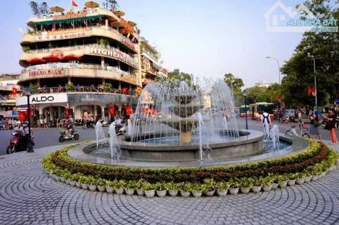 VIP!! MẶT PHỐ HÀNG GAI, HOÀN KIẾM_LÔ GÓC_VỈA HÈ_KINH DOANH. DT: 150m * 4 TẦNG. GIÁ 75 tỷ.