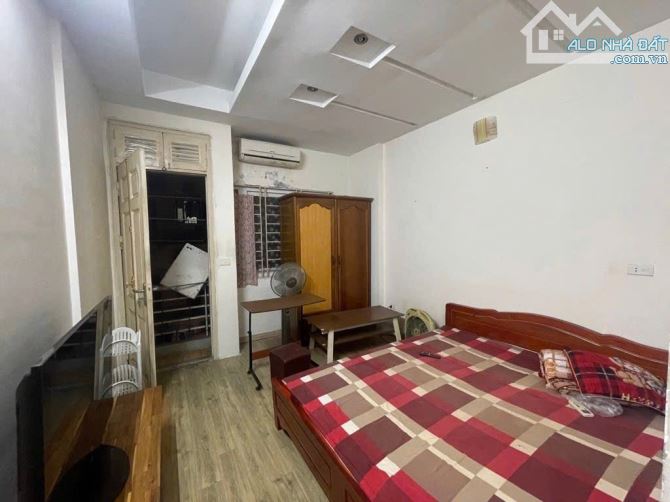 BÁN NHÀ HOÀNG VĂN THÁI THANH XUÂN PHÂN LÔ OTO CÁCH 10 M TRƯỚC NHÀ THOÁNG SÁNG VỊ TRÍ HIẾM