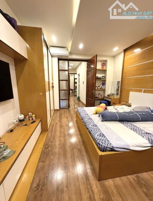 Quanh Minh Khai-Oto đỗ cổng,5 tầng,gần phố-48m-8 tỷ 48