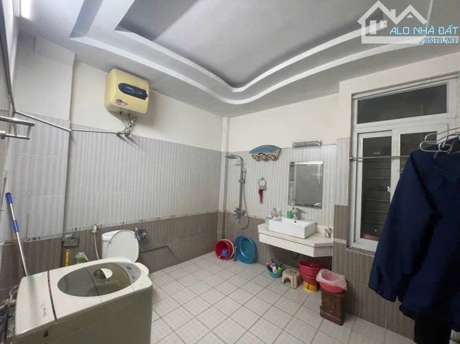 BÁN NHÀ HOÀNG VĂN THÁI THANH XUÂN PHÂN LÔ OTO CÁCH 10 M TRƯỚC NHÀ THOÁNG SÁNG VỊ TRÍ HIẾM