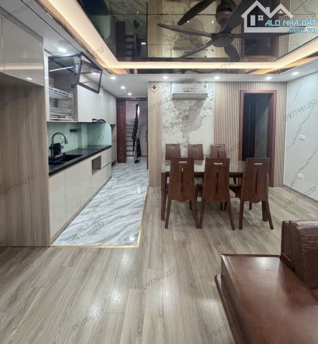 BÁN CCMINI DOÃN KẾ THIỆN 65m2 × 9T × MT 5m. 2 Ô TÔ TRÁNH + 2 MẶT NGÕ + PCCC + 16 PHÒNG