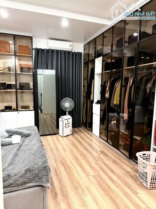 Duy nhất phố Thái Hà - 38m x 6T thang máy - ô tô cạnh nhà - 13 tỷ