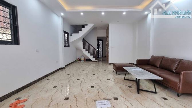 SIÊU PHẨM HOÀNG QUỐC VIỆT DT50M2, THANG MÁY, Ô TÔ, KINH DOANH, GIÁ 21 TỶ CÓ TL