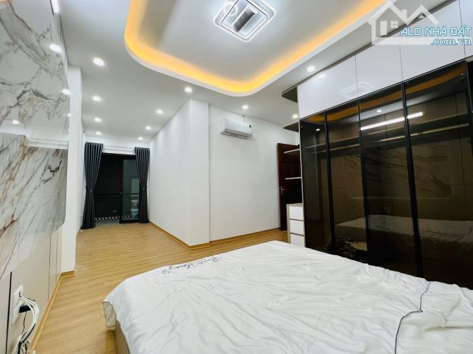 BÁN SIÊU PHẨM NGUYỄN LƯƠNG BẰNG XÂY MỚI 39m2 - THANG MÁY - Ô TÔ ĐỖ CỔNG - 30M RA HỒ 11.85