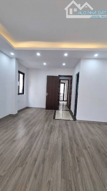 SIÊU PHẨM HOÀNG QUỐC VIỆT DT50M2, THANG MÁY, Ô TÔ, KINH DOANH, GIÁ 21 TỶ CÓ TL