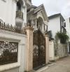 Bán Villa/ Biệt Thự Hẻm Xe Hơi, Đường Trịnh Hoài Đức Giá 15 tỷ  Diện tích: 201m2.  12 x 18