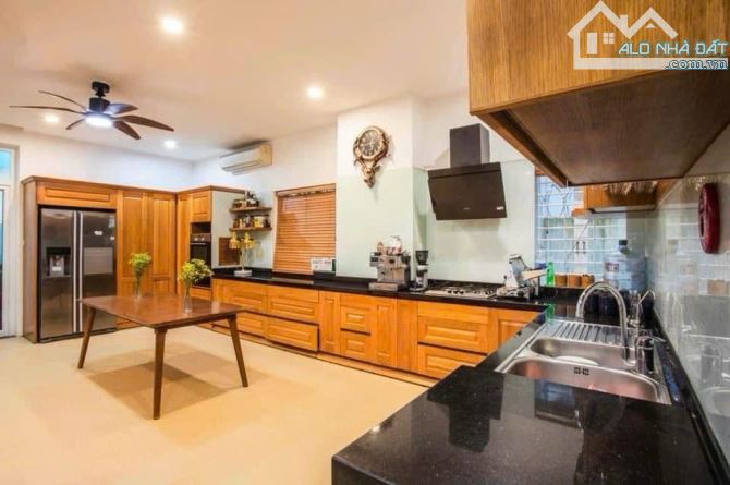 🏡 VILLA NGUYÊN CĂN – 12 PHÒNG NGỦ CAO CẤP | LÊ LÂM – SƠN TRÀ, ĐÀ NẴNG  📍 Cách biển Mỹ Kh