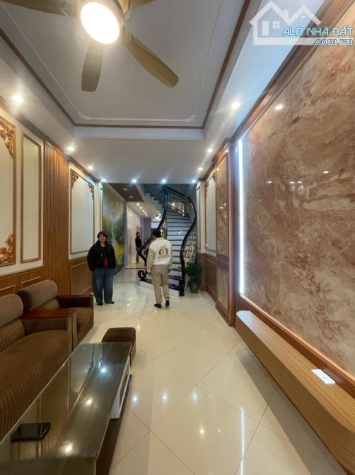 SIÊU HIẾM NHÀ PHỐ HOÀNG MAI DT35Mx4T- GẦN PHỐ 30M RA MẶT ĐƯỜNG-2 THOÁNG-GIÁ 6.15 TỶ