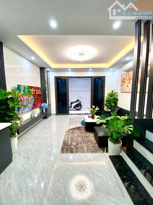 Nhanh thì còn ! Vĩnh Hưng, 38m - 20m ô tô tránh, ngõ ba gác - 7.35 Tỷ