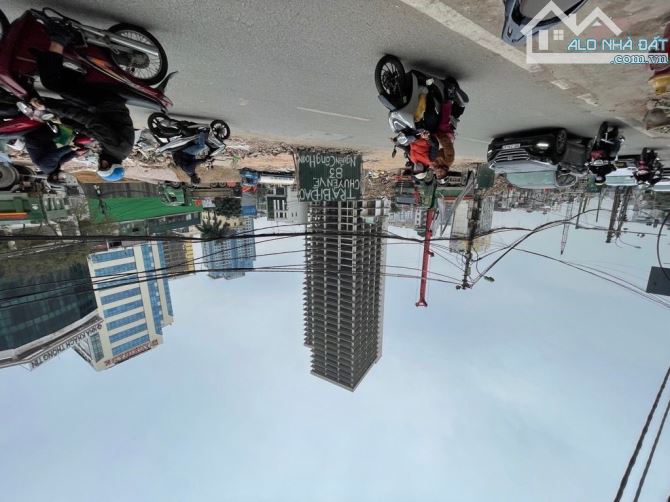 52m2-Mặt tiền 8.6m-Mặt Đường La Thành-Đống Đa-Lô góc-41 tỷ có thương lượng