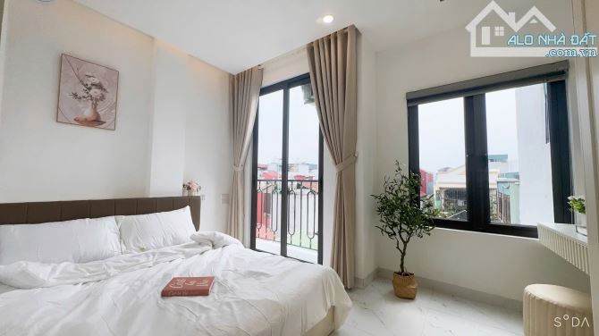 Bán Nhà Dòng Tiền CCMN Phân Lô Hoàng Văn Thái 7 Tầng 23 Phòng Cao Cấp Mặt Tiền 8,4M (ÔTô)