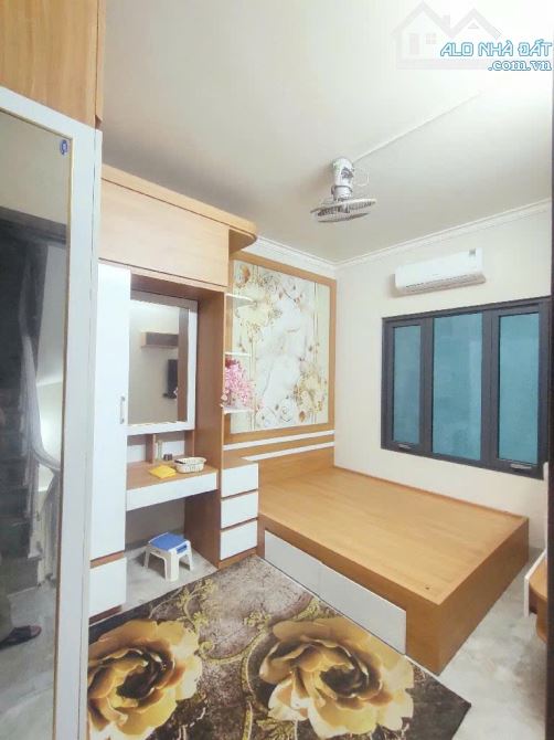 Bán nhà ĐỊNH CÔNG- DÂN XÂY MỚI 2022 - NGõ thông 33m* 5 tầng 8.5 tỷ