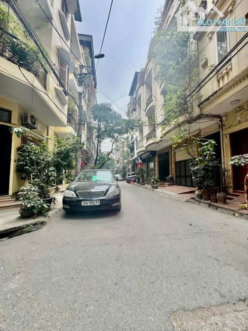 BÁN NHÀ PHÂN LÔ PHỐ OTO TRÁNH ,KINH DOANH , QUAN NHÂN