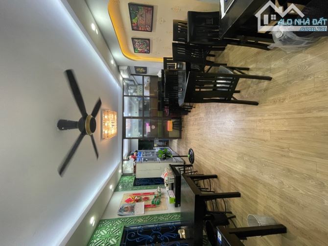 92mx2 tầng-Mặt Phố LẠC LONG QUÂN-TÂY HỒ-Kinh Doanh Cực Đỉnh. Giá:36.5 tỷ