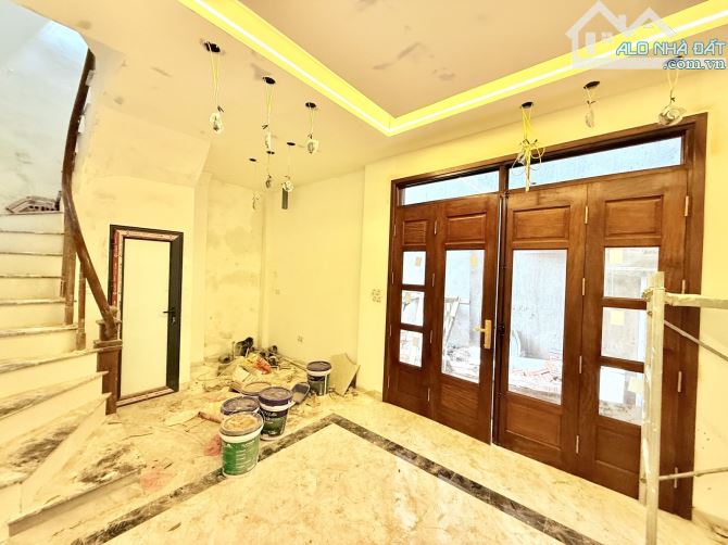 Nhà xây mới HBT - cách phố 20m - 5 tầng x 38m MT 4.5m chỉ 7.5 tỉ - 2