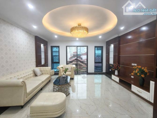 CỰC HIẾM - BÁN NHÀ PHÂN LÔ TRUNG HOÀ – 3 Ô TÔ TRÁNH – THANG MÁY – KHU CỰC HIẾM - VỈA HÈ RỘ