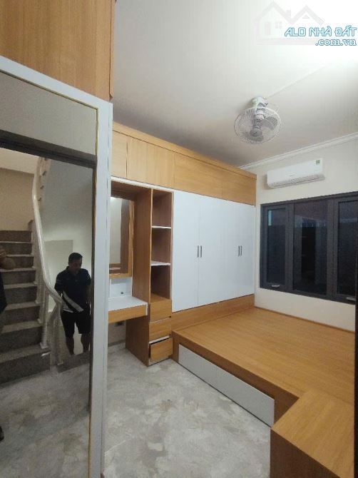 Bán nhà ĐỊNH CÔNG- DÂN XÂY MỚI 2022 - NGõ thông 33m* 5 tầng 8.5 tỷ