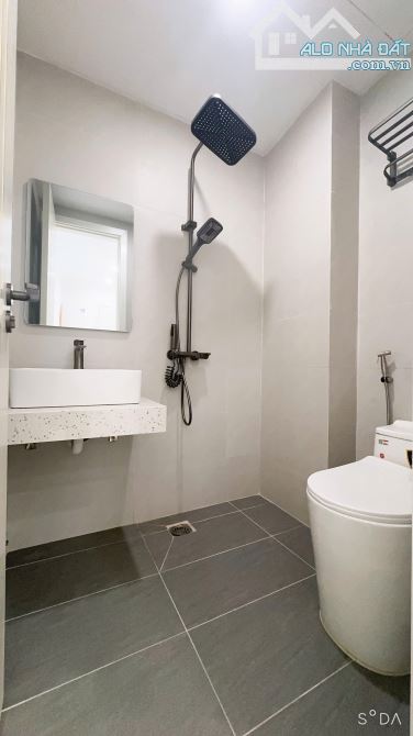 Bán Nhà Dòng Tiền CCMN Phân Lô Hoàng Văn Thái 7 Tầng 23 Phòng Cao Cấp Mặt Tiền 8,4M (ÔTô)