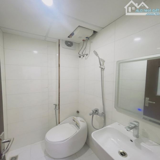 Bán nhanh nhà Trần Bình 33m, 5 tầng, giá 8,5 tỷ. Dòng tiền 25 tr/tháng