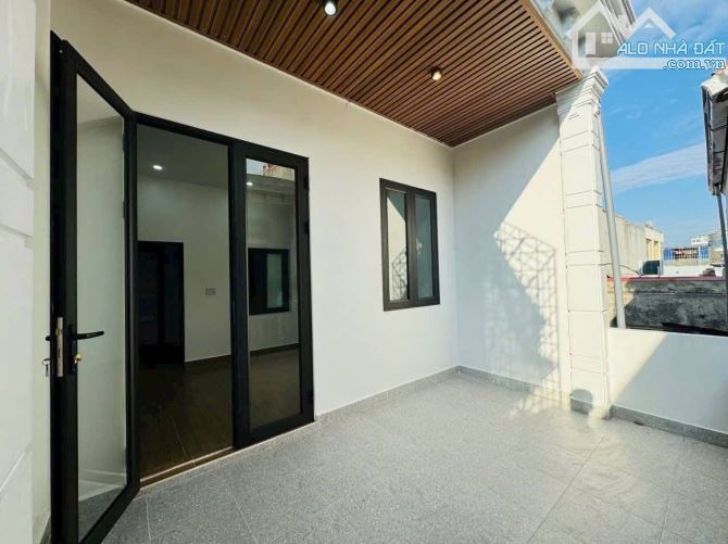 Nhà đẹp phố Minh Khai 40m x 4T Lô Góc cách ô tô 30m sẵn Nội Thất giá 8,33 Tỷ