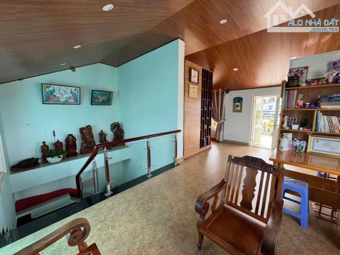 1️⃣ 97m² – NGANG 8M – NHÀ 3 TẦNG + HẦM – VÀO Ở NGAY ĐÓN TẾT – GIÁ 9.9 TỶ