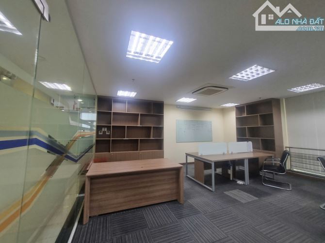 Cho thuê Văn Phòng lầu cao ngay Điện Biên Phủ Bình Thạnh diện tích 82 m2 giá 36 tr/tháng