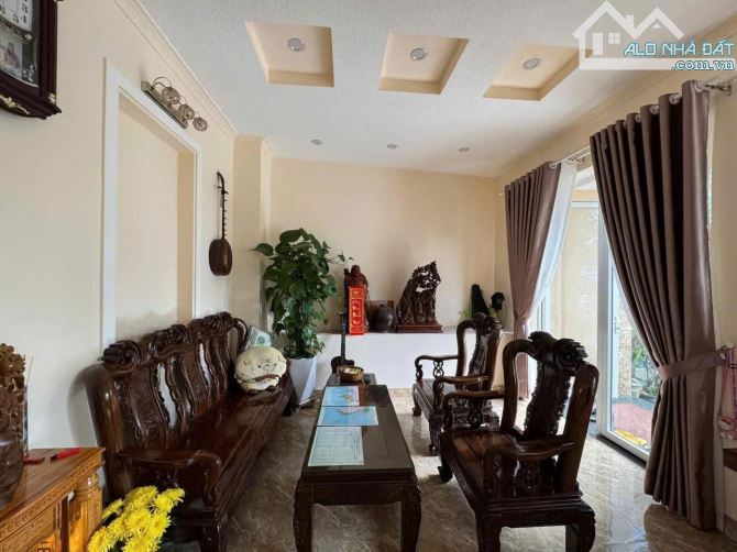 1️⃣ 97m² – NGANG 8M – NHÀ 3 TẦNG + HẦM – VÀO Ở NGAY ĐÓN TẾT – GIÁ 9.9 TỶ - 1