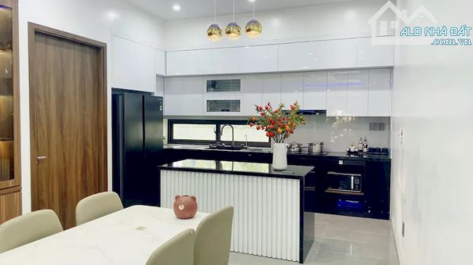 NHÀ NGÕ 180 PHỐ PHÚ THƯỢNG Ô TÔ ĐỖ CỬA, Ở NGAY, RẤT THOÁNG, 46M2, 10,7 TỶ