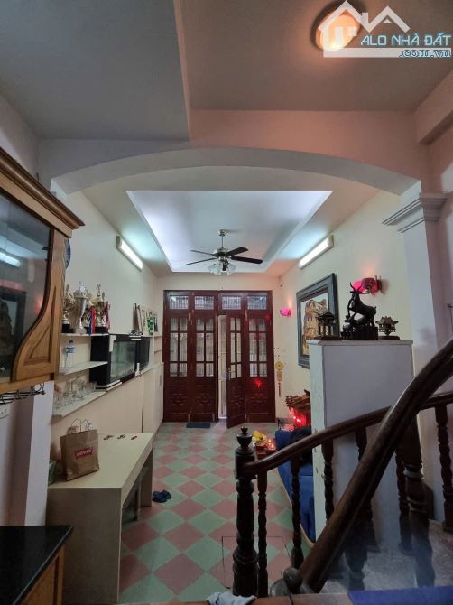 Bán nhà phố Nguyễn Chí Thanh lô góc giao 4 Quận Đống Đa - Ba Đình - Cầu Giấy - Tây Hồ