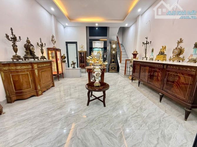 SIÊU PHẨM PHỐ VÍP VẠN BẢO TT BA ĐÌNH _ CỰC HIẾM _ 5 TẦNG THANG MÁY _ KINH DOANH