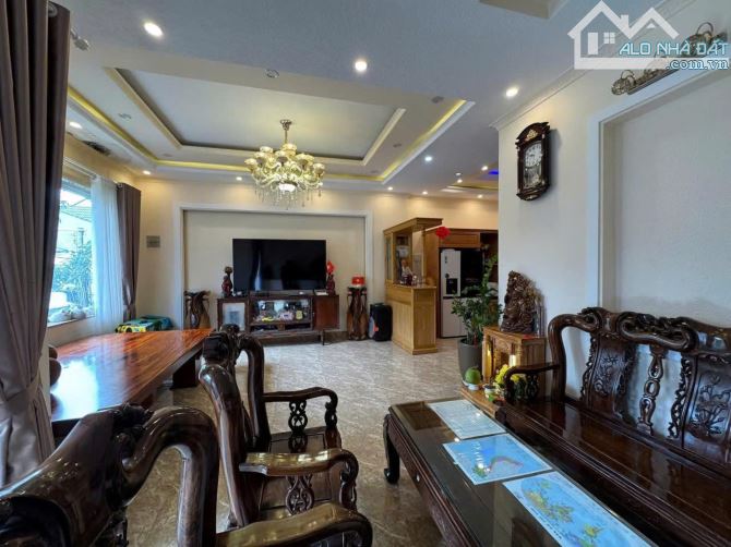 1️⃣ 97m² – NGANG 8M – NHÀ 3 TẦNG + HẦM – VÀO Ở NGAY ĐÓN TẾT – GIÁ 9.9 TỶ - 2