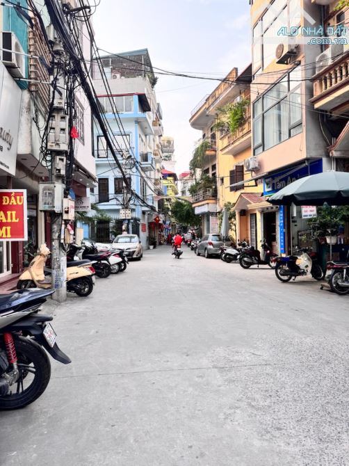 Đất vàng chờ xây Thái Thịnh, ngõ KD 3 oto tránh, MT6m tỷ lệ vàng 66m2