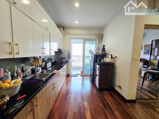 Bán chung cư cao cấp Vườn Đào 689 Lạc Long Quân - 125m2 - 3 PN - Full nội thất