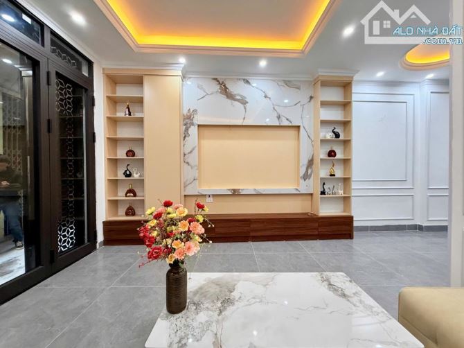 NHÀ ĐẸP-VƯƠNG THỪA VŨ-44Mx5TẦNG-MT4M-THANG MÁY-2THOÁNG TRC SAU-NHÀ ĐẸP FULL NỘI THẤT-13TỶ