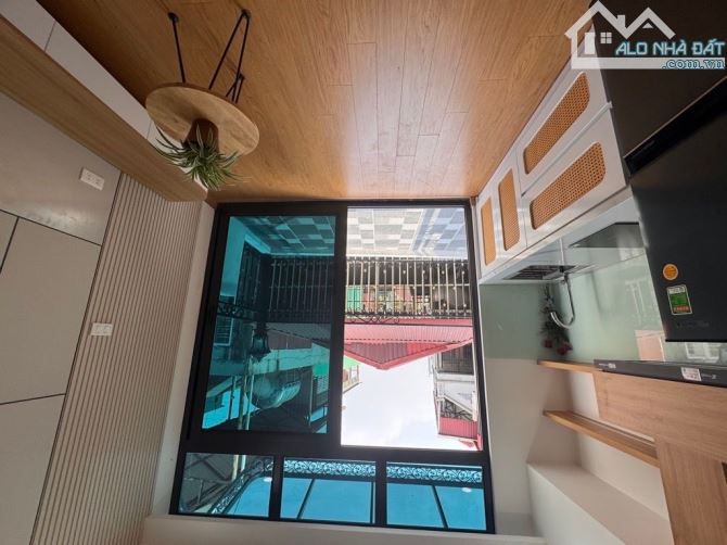 Dòng tiền 500tr/1 năm - bán tòa căn hộ dịch vụ 6 tầng thang máy full nội thất.