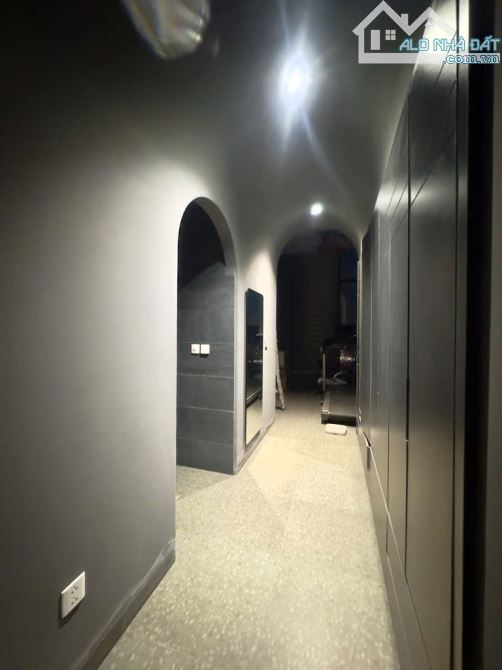 Bán căn hộ Penthouse 216m2 Phú Thượng Tây Hồ View Triệu đô mặt tiền 10m. Giá 20.5 tỷ