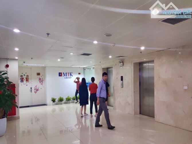 Bán tòa nhà mặt phố Lý Thường Kiệt DT 380m2 xây 12 tầng + 3 hầm, MT 11m, Giá 410 tỷ