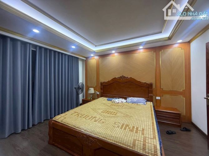 Hiếm! Ngọc Khánh Ba Đình - Phân Lô Oto Tránh Kinh Doanh- 55m 5 Tầng Thang Máy Nhỉnh 19 Tỷ