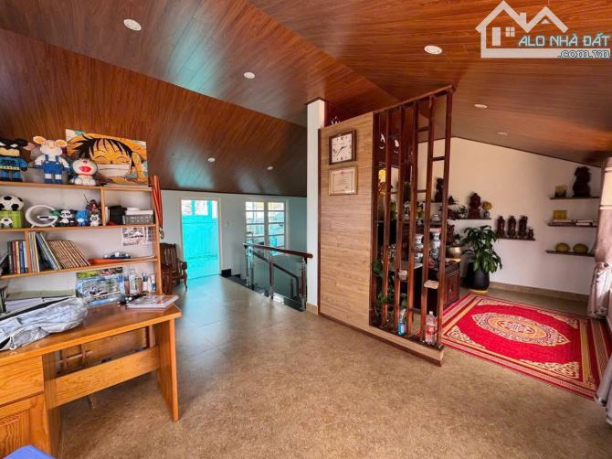 1️⃣ 97m² – NGANG 8M – NHÀ 3 TẦNG + HẦM – VÀO Ở NGAY ĐÓN TẾT – GIÁ 9.9 TỶ - 5