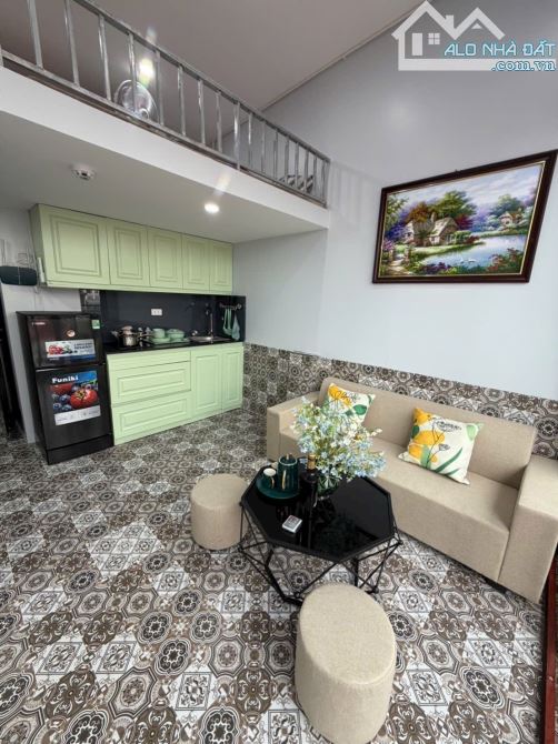 CHDV Minh Khai - trước nhà 5m, 3 mặt thoáng, không ngoặt ra phố - 12.x tỉ 50tr/tháng