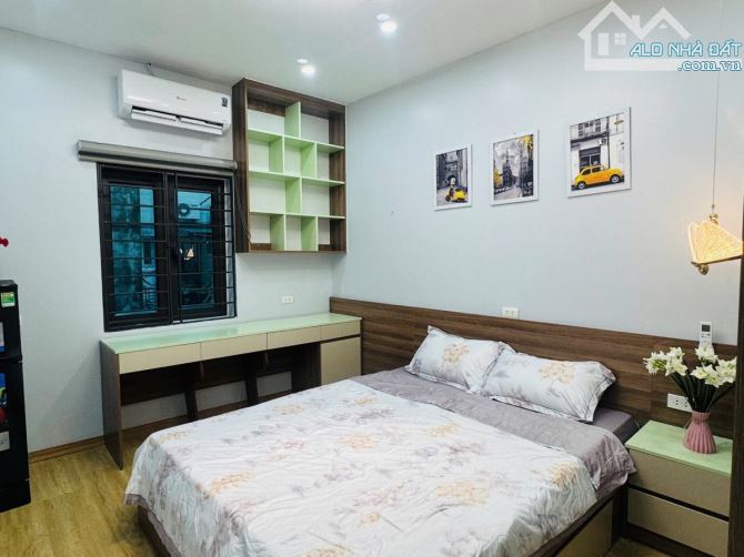 CHDV Minh Khai - trước nhà 5m, 3 mặt thoáng, không ngoặt ra phố - 12.x tỉ 50tr/tháng