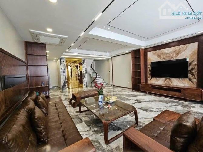 BÁN GẤP NHÀ PHÂN LÔ VĨNH PHÚC OTO TRÁNH VỈA HÈ KD TẤP NẬP DT46m2*7T THANG MÁY MỚI. 17 TỶ