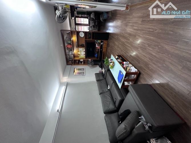 TT THANH XUÂN BẮC - LÔ GÓC - 70M NHỈNH 4 TỶ - 2PN RỘNG + WC - NHÀ ĐẸP Ở NGAY