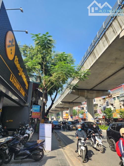 Bán gấp nhà mặt phố Xuân Thuỷ - Cầu Giấy Hà Nội